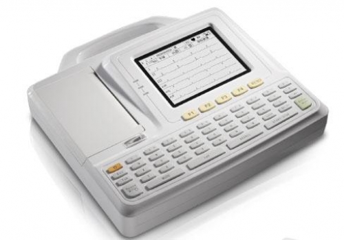 Electrocardiograf portabil cu 6 canale \"CM 600\"