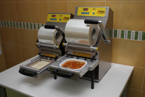 Masini de ambalat prin termosudare pentru catering